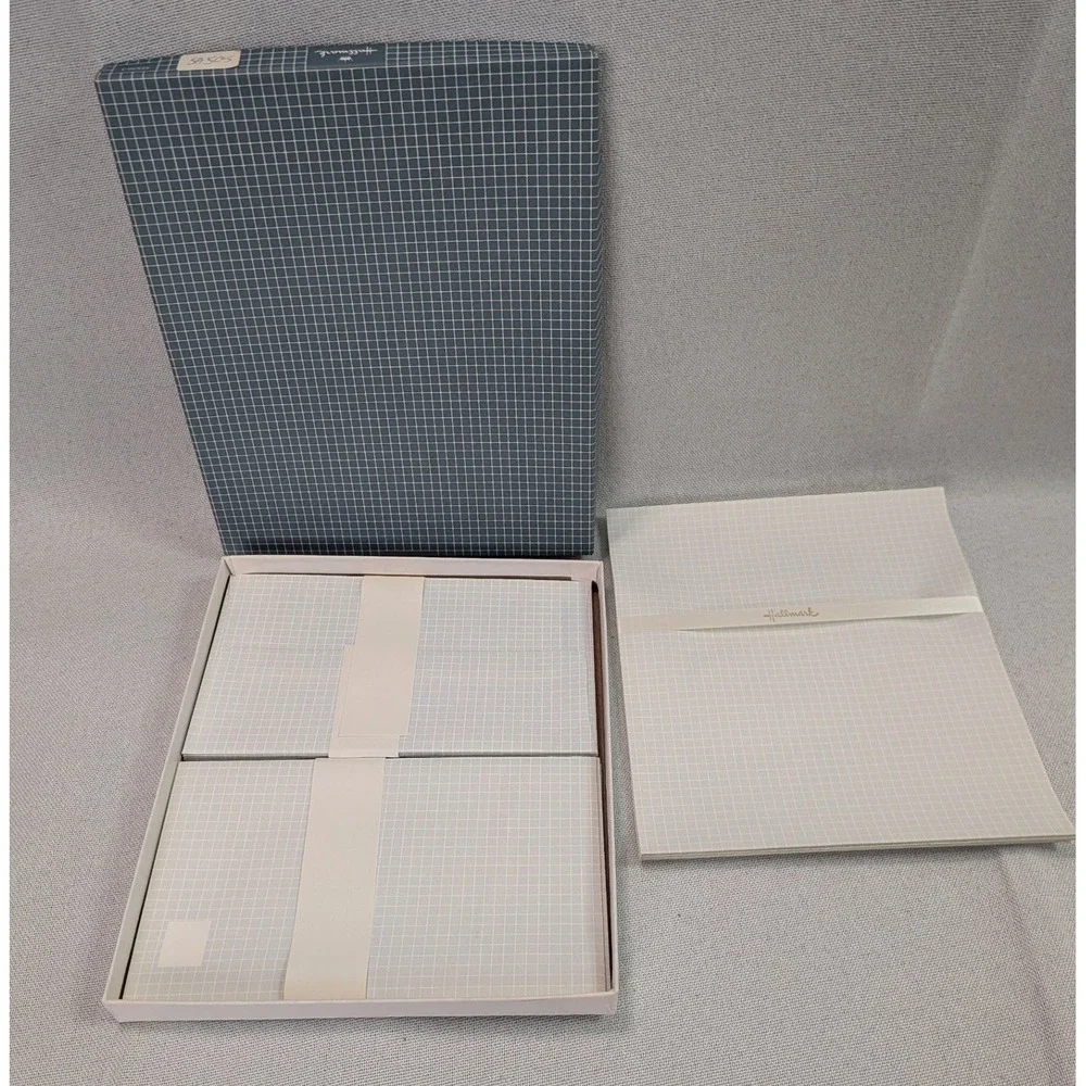 Hallmark Eaton Stationery Set Vintage White Blue Floral Paper Envelopes Good